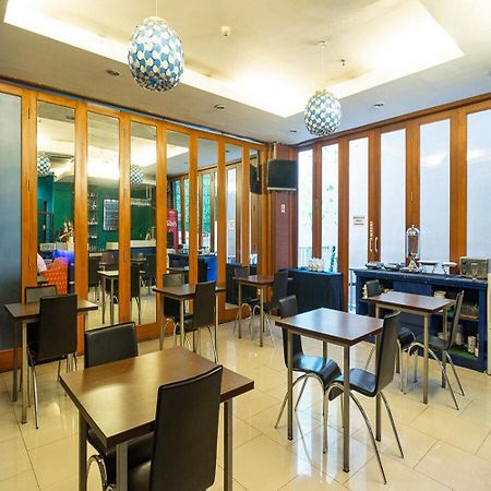 Reddoorz Plus At Blue Pacific Blok M Джакарта Екстер'єр фото